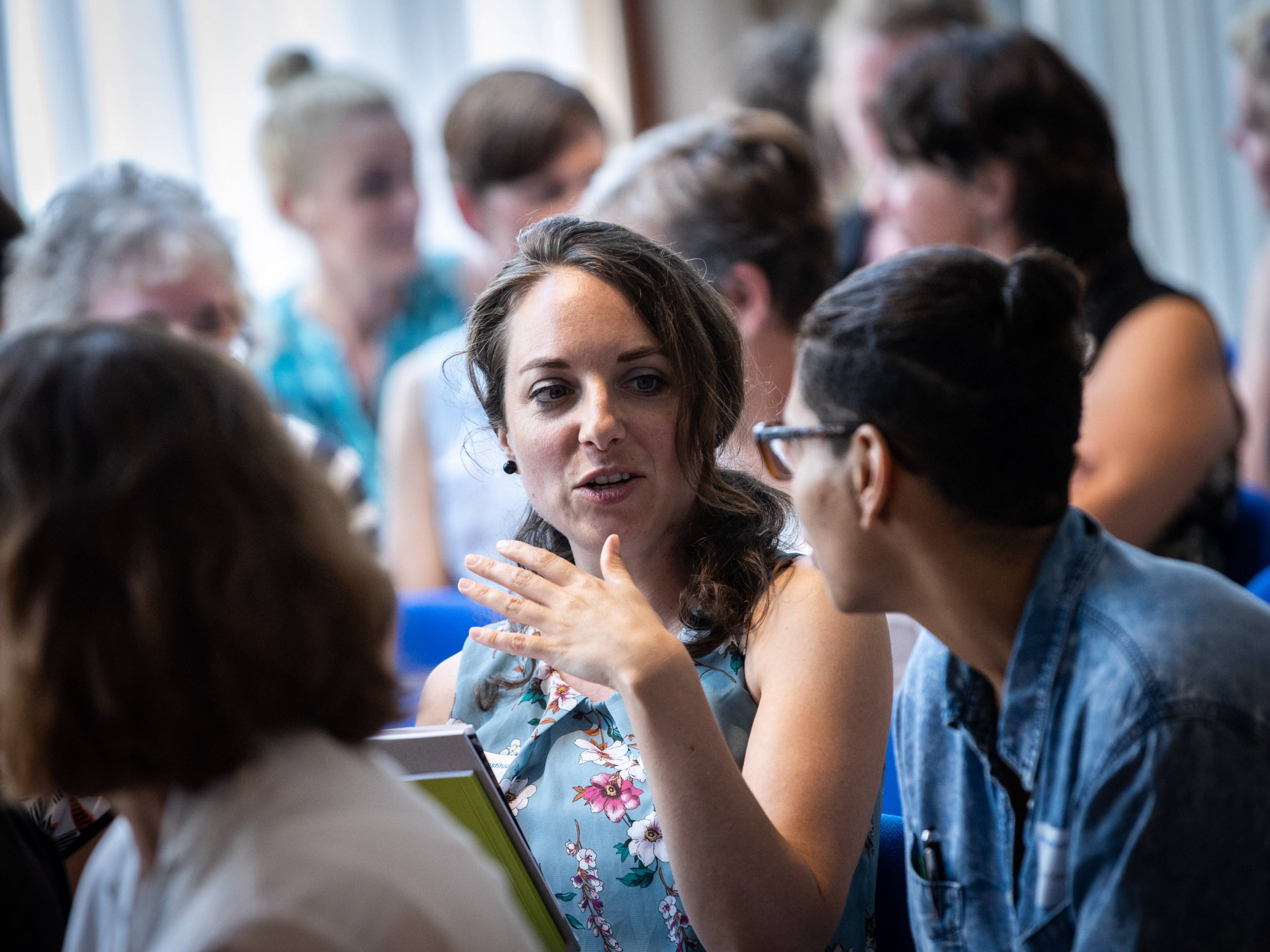 Filmpje: Wij doen het samen (Roos van Leary)