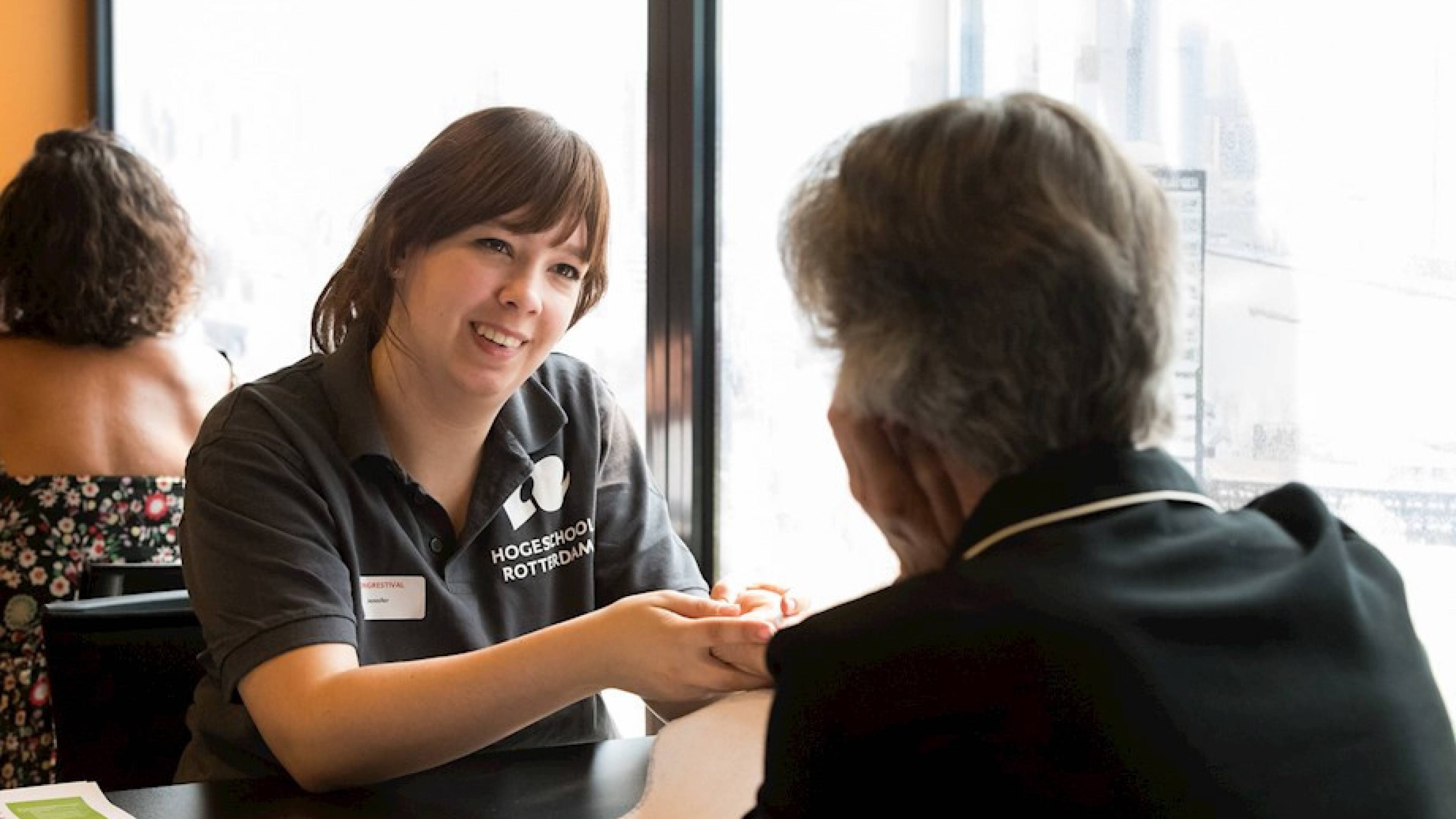 Filmpje: Ik vind dat jij het moet doen (Roos van Leary)