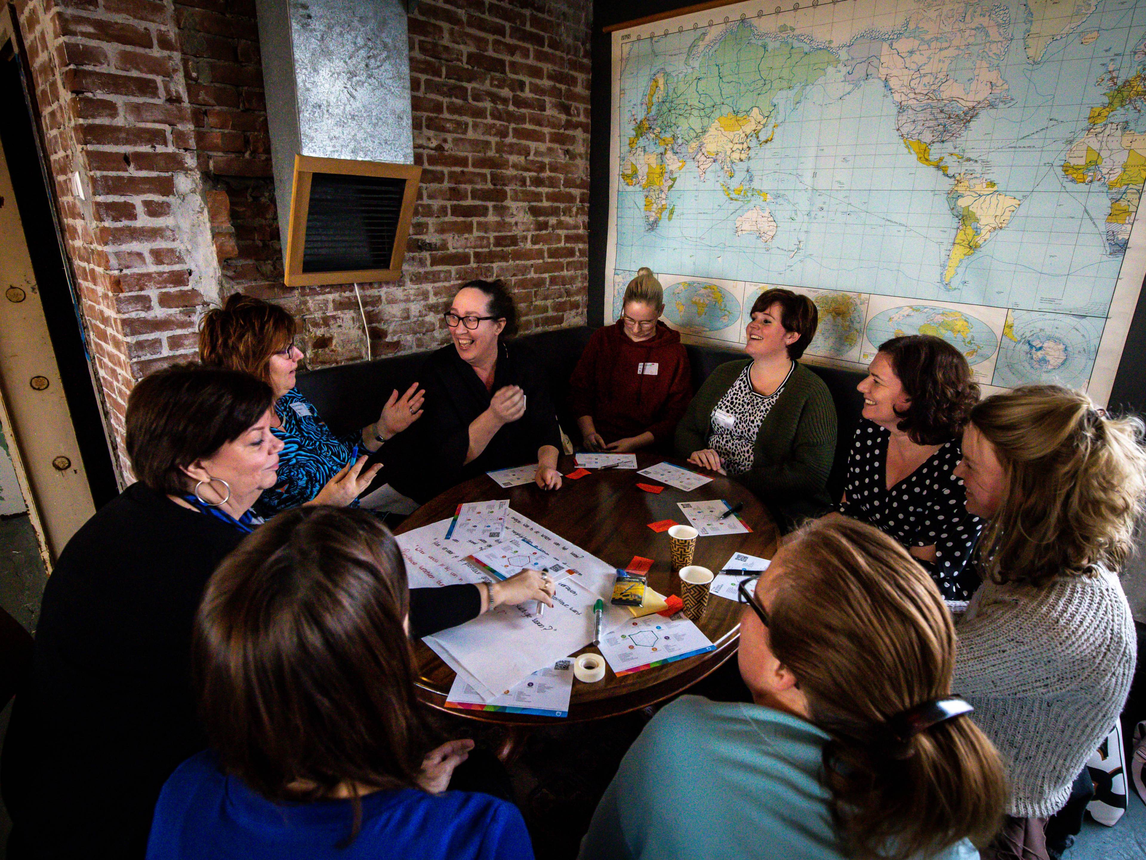 Filmpje: De confrontatie met Anneke (Communicatie in een team)