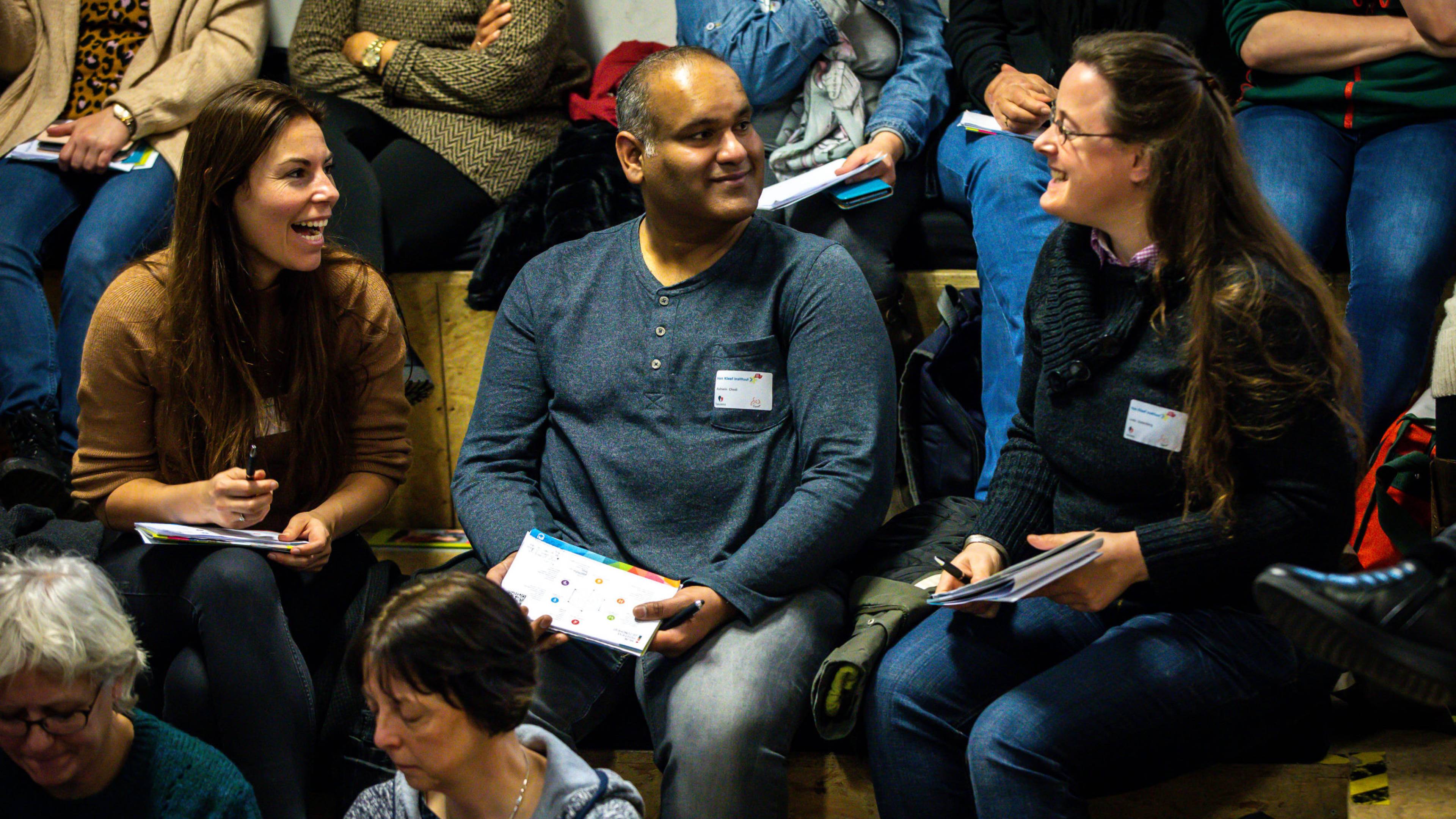 Tips voor jou: Omgaan met mensen die zorg mijden