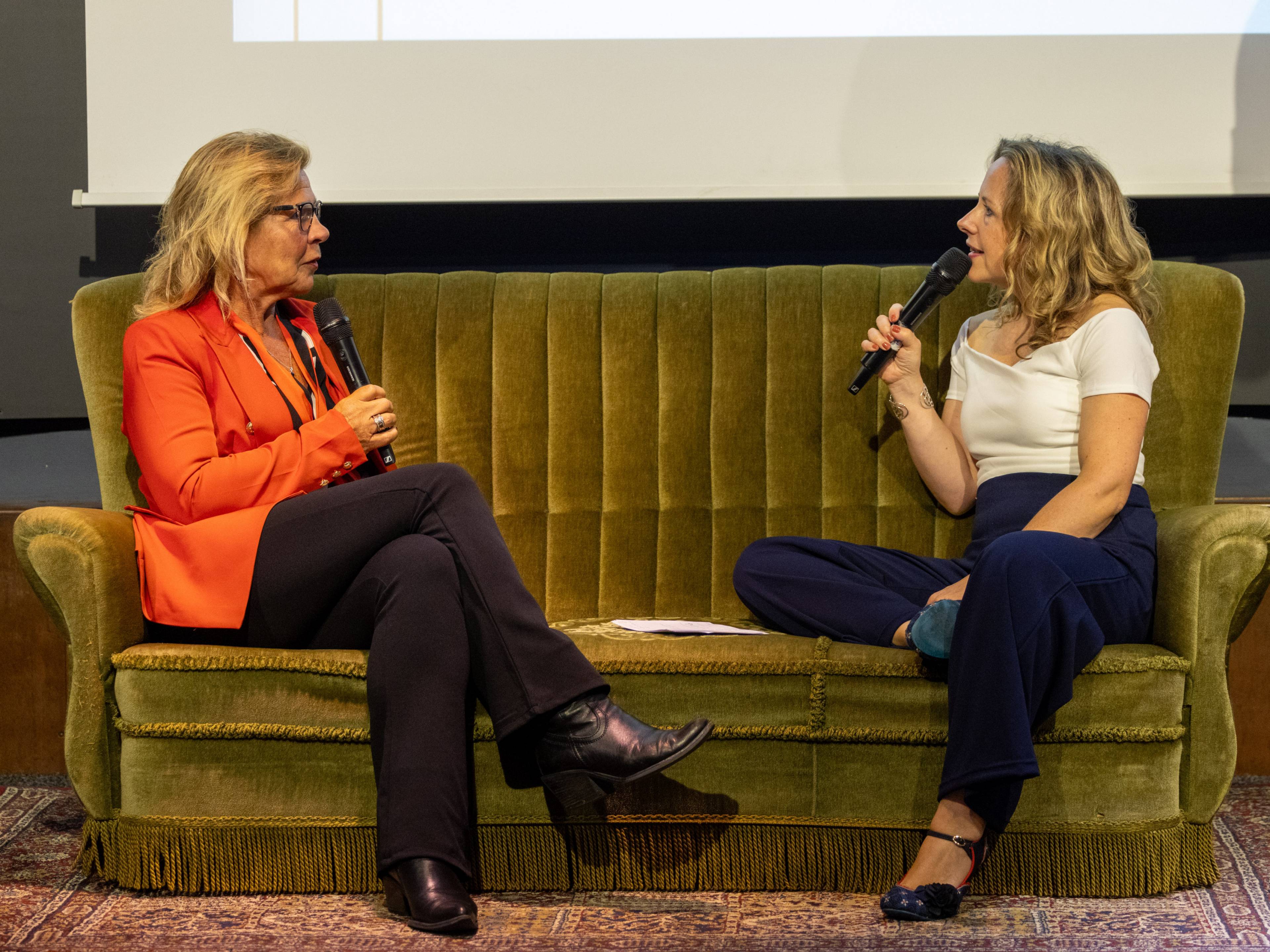 'Mensen een mooie dag bezorgen, een glimlach brengen' (interviews zorgverleners)